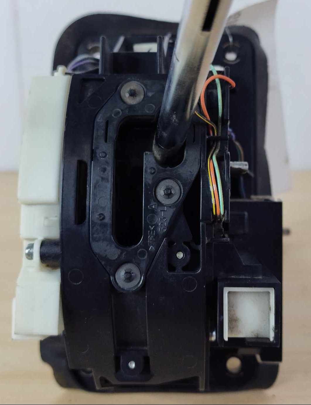 Automatic Transmission Floor Gear Shifter For 2011 INFINITI G371