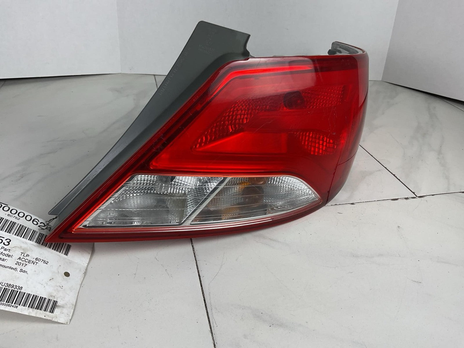 Tail Light Assembly HYUNDAI ACCENT Right 15 16 170
