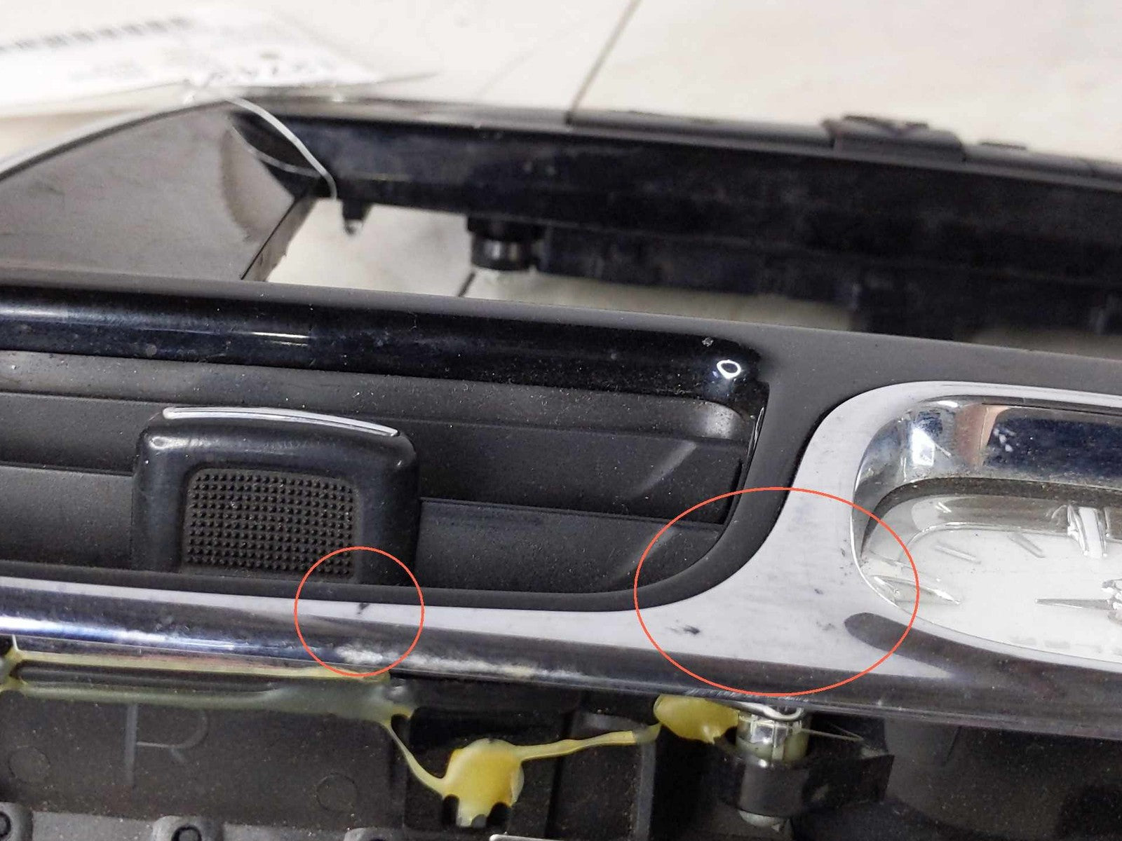 Radio Bezel Trim CHRYSLER 200 1212