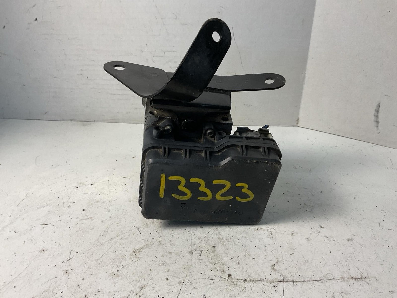 Anti-lock Brake Parts TOYOTA TUNDRA 05 064