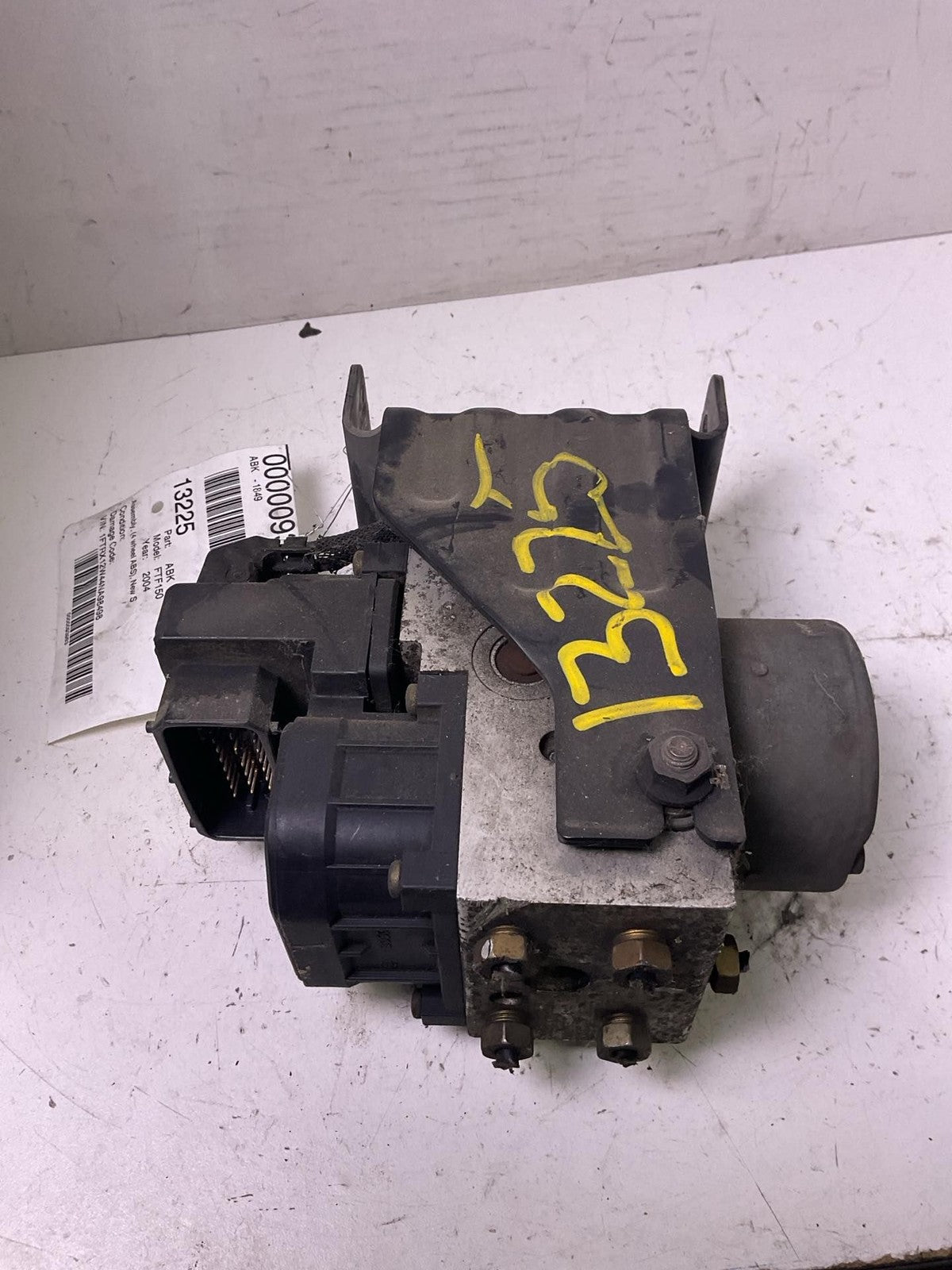 Anti-lock Brake Parts FORD PICKUP F150 04 054