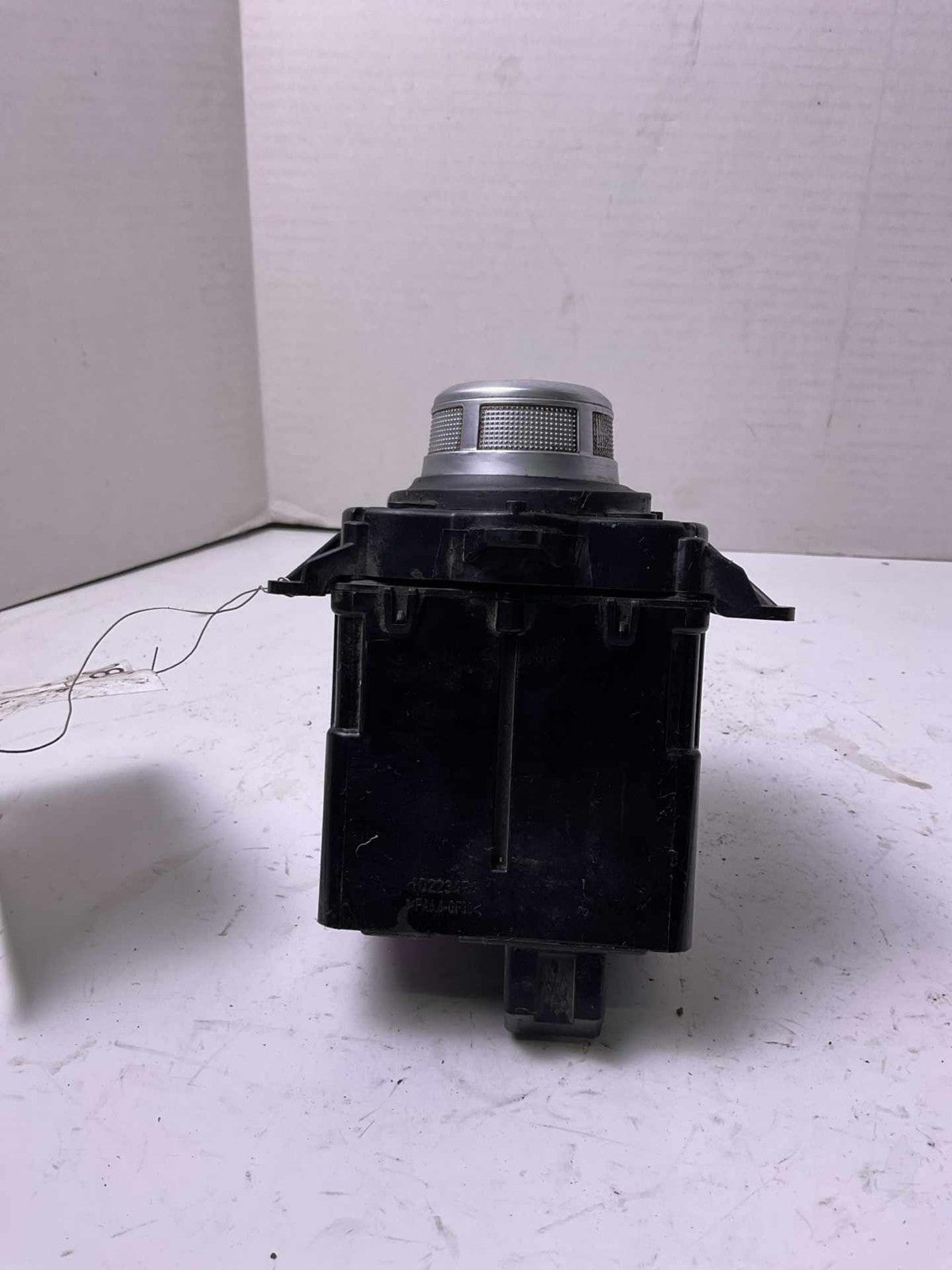 Automatic Transmission Floor Gear Shifter Assembly For 2011-2015 CHRYSLER 2000