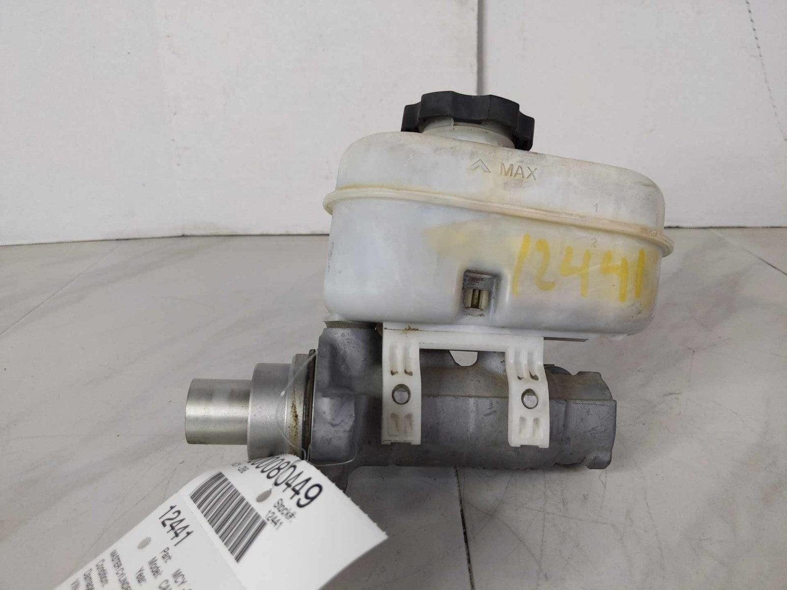 Master Cylinder GMC CANYON 09 10 11 123