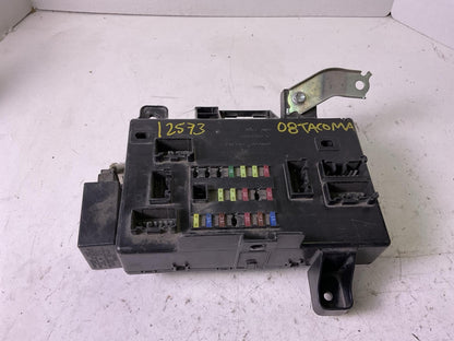 Engine Fuse Box TOYOTA TACOMA 05 06 07 08 09 10 110