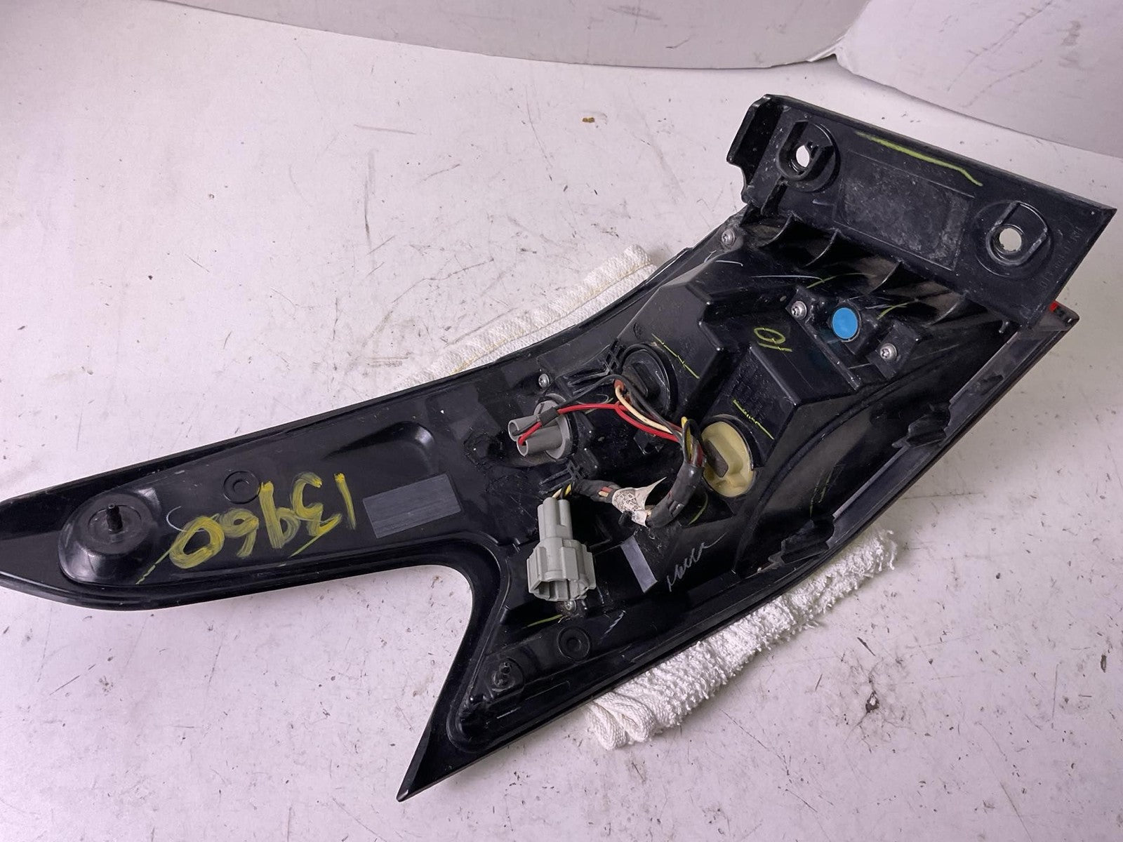 Tail Light Assembly Right Passenger Side For 2020 2021 2022 2023 Nissan Versa3