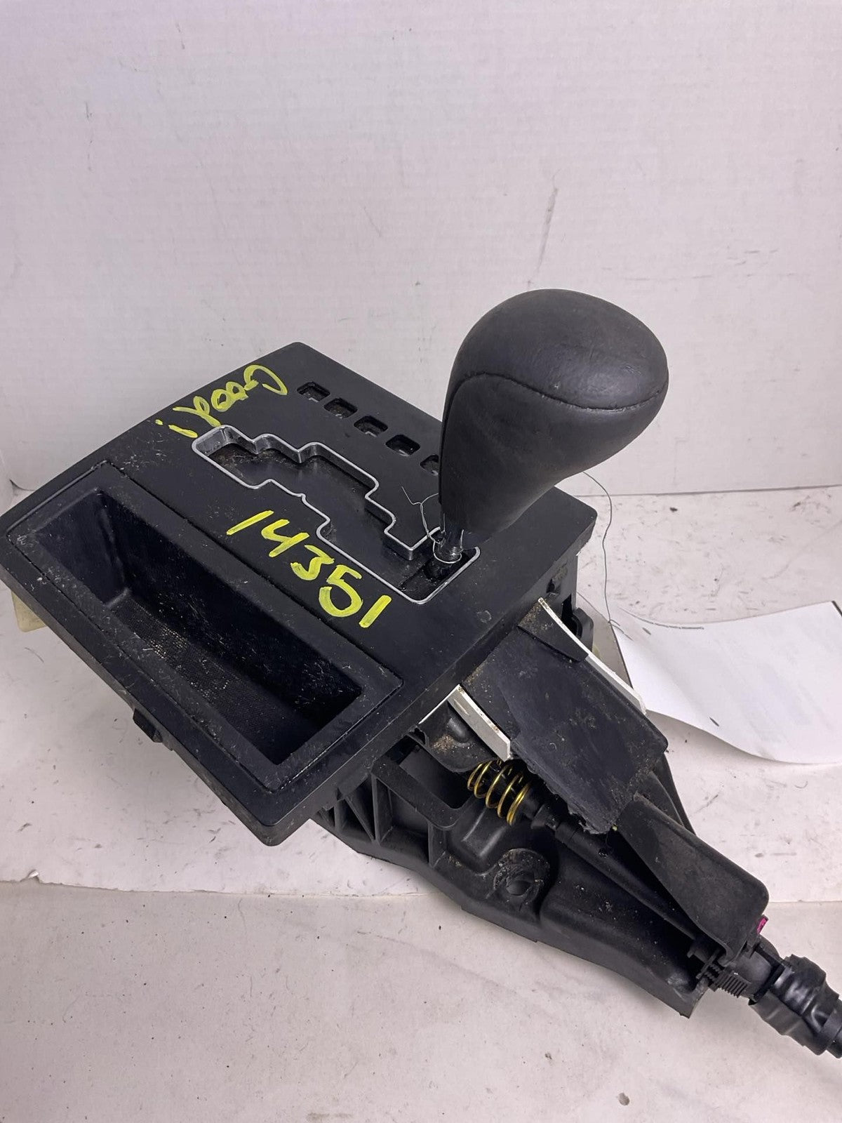 Floor Shifter CHRYSLER 300 101