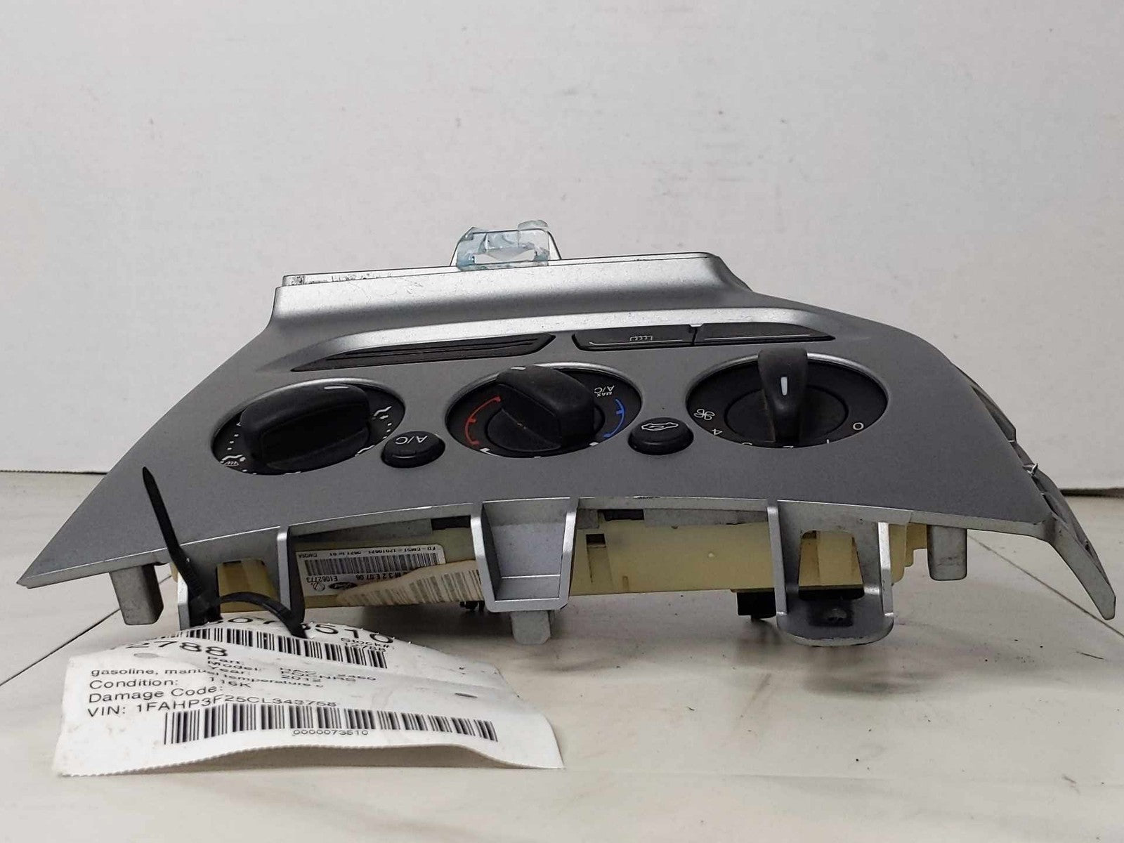 Heater A/c Control FORD FOCUS 124