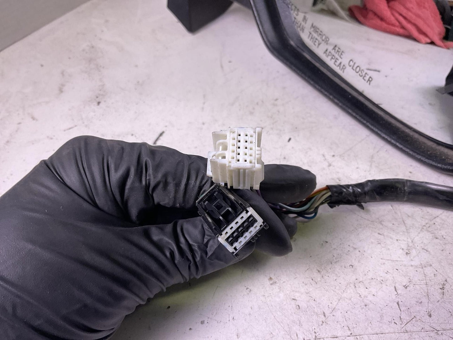 Door Mirror GMC YUKON Right 09 10 11 12 13 144