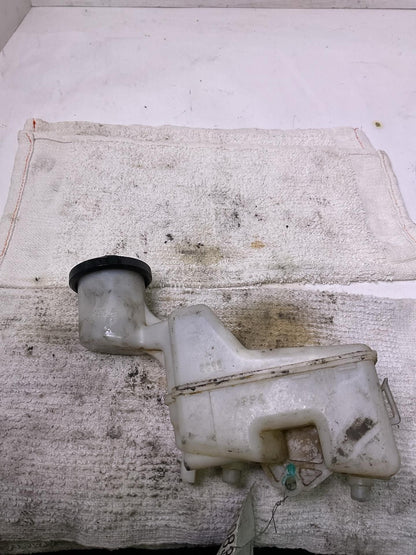 Master Cylinder TOYOTA COROLLA 04 05 06 07 081