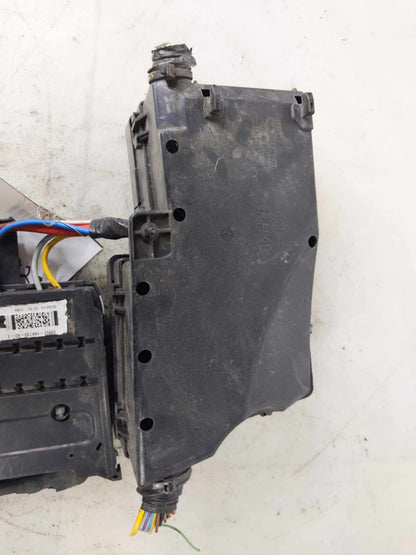 Engine Fuse Box FORD FOCUS 12 13 146