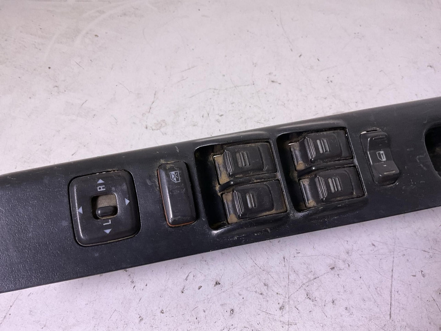 Door Switch Front CHEVY COLORADO 04 05 06 07 08 09 10 11 122