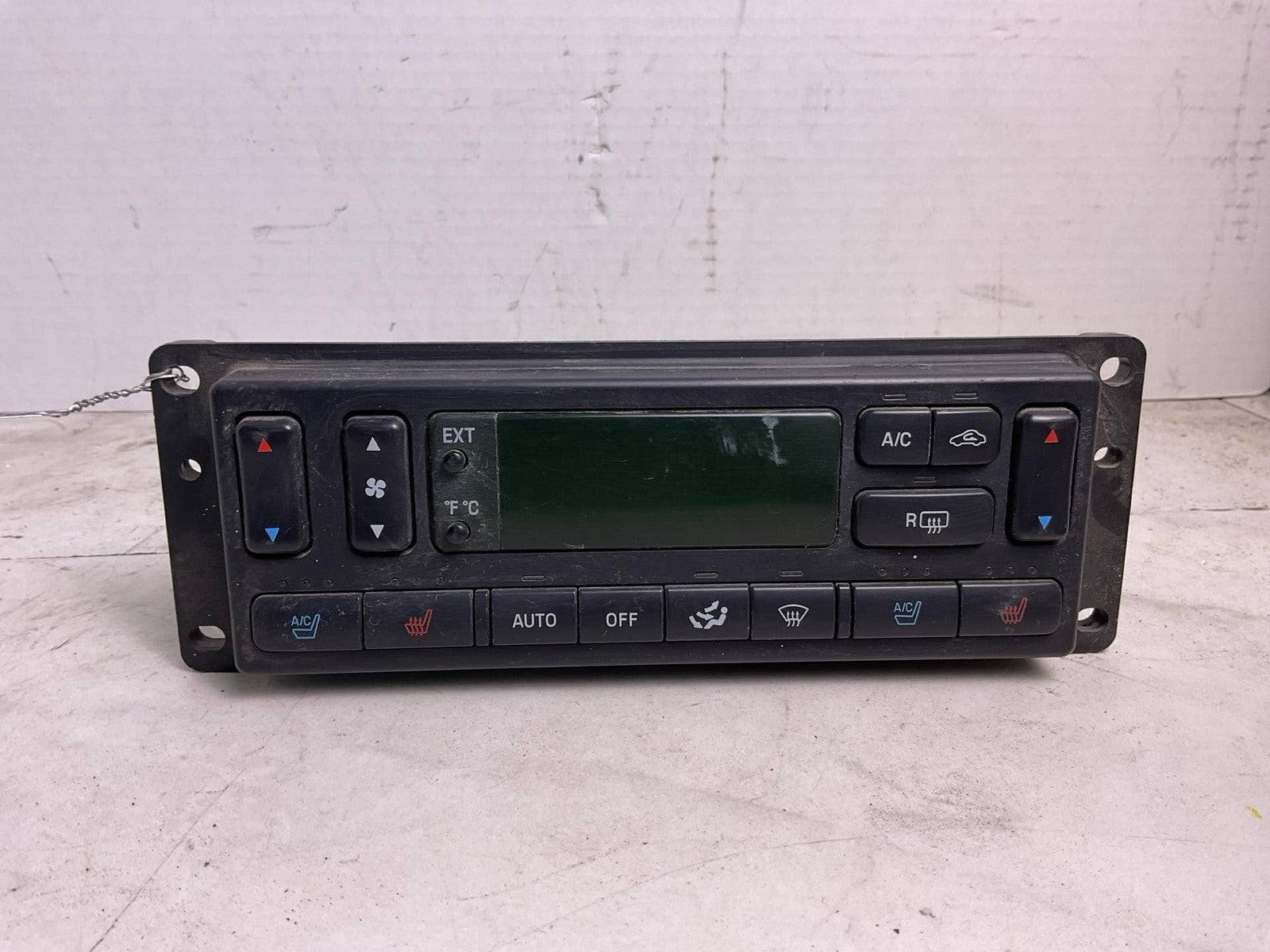 Heater A/c Control FORD EXPEDITION 05 060