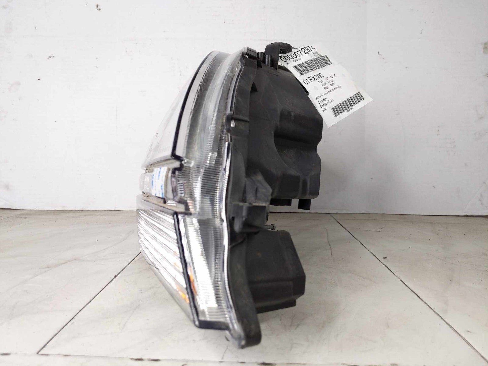 Headlamp Assembly LEXUS RX300 Right 99 00 01 02 031