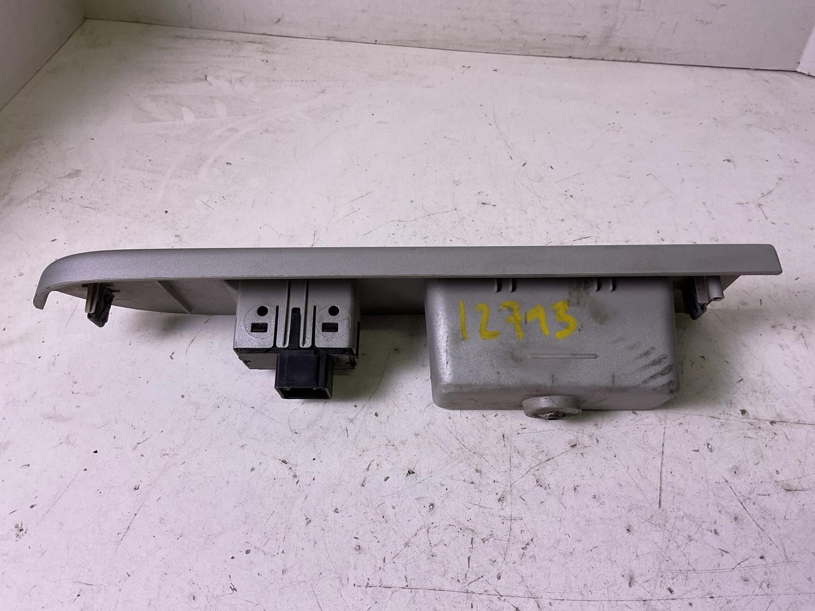 Door Switch Front MERCURY MARINER 112