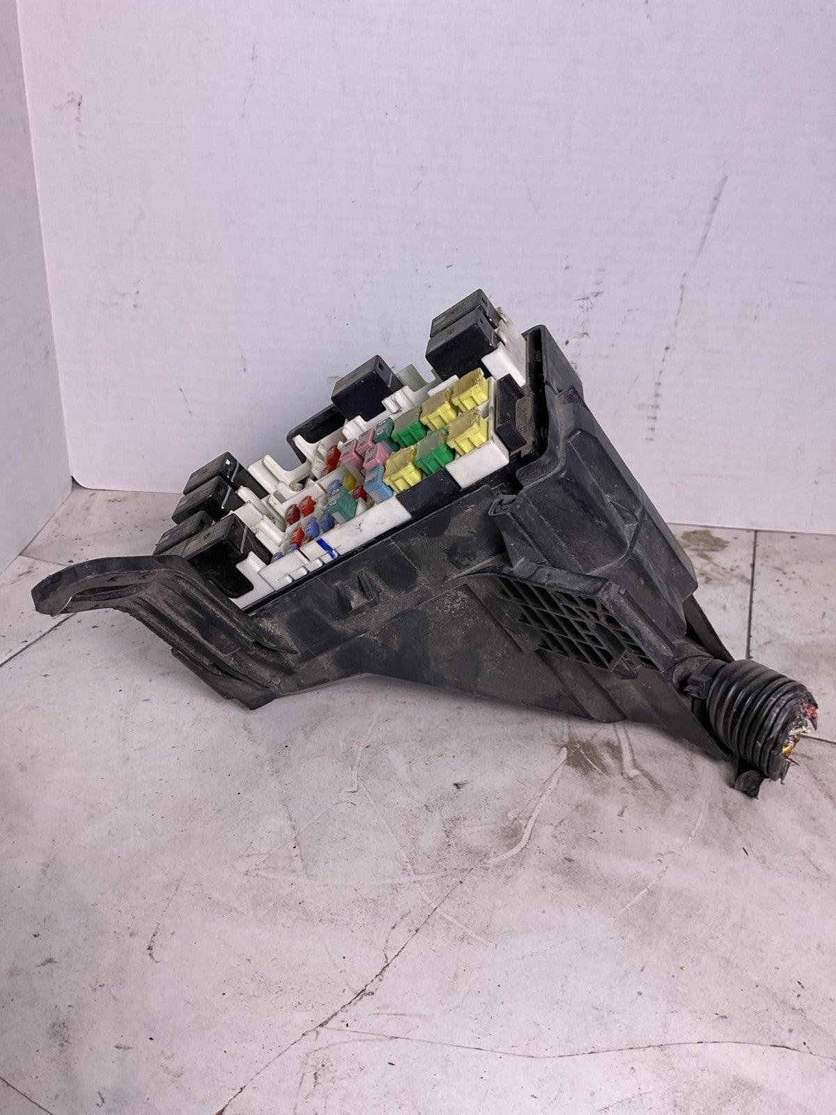 Engine Fuse Box FORD FIESTA 14 15 16 17 18 194