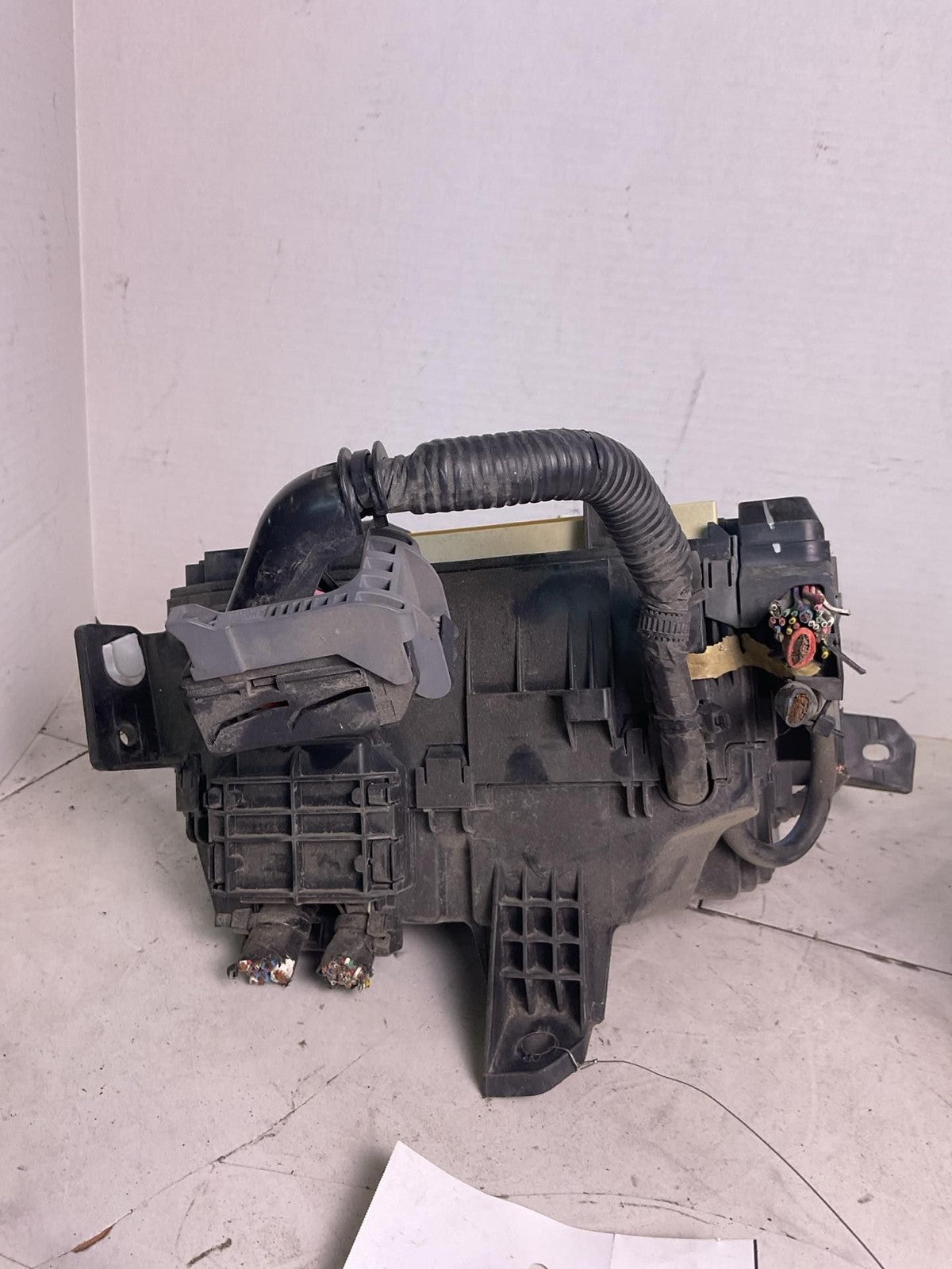 Engine Fuse Box TOYOTA COROLLA 09 10 11 12 133