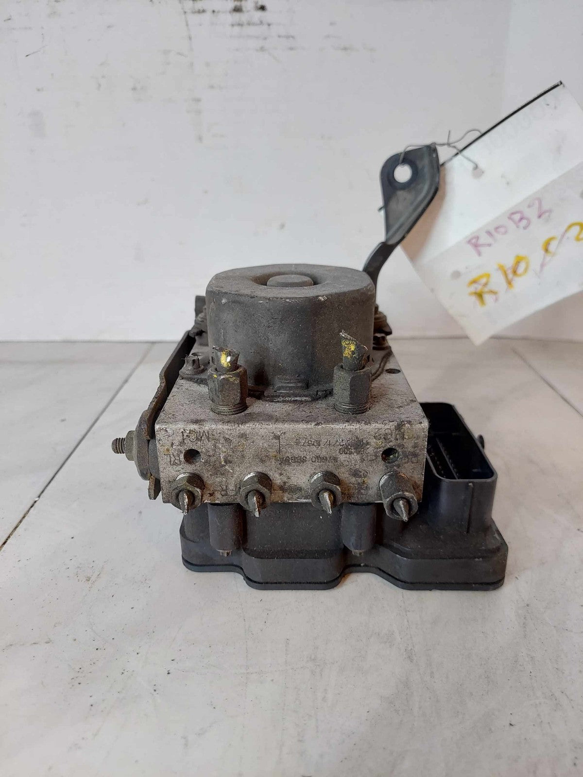 Anti-lock Brake Parts NISSAN VERSA 120