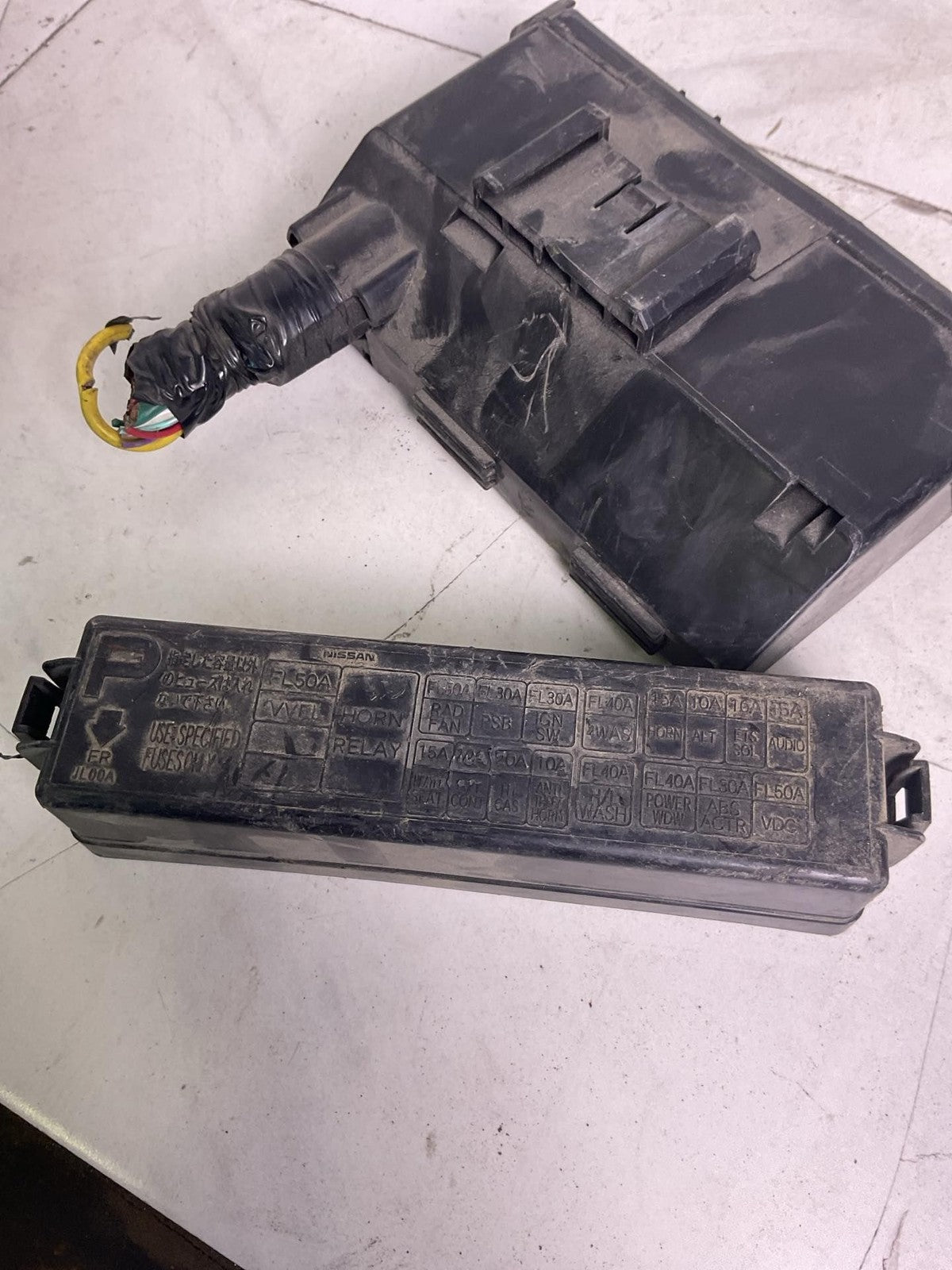 Engine Fuse Box MAZDA 3 14 15 16 17 183
