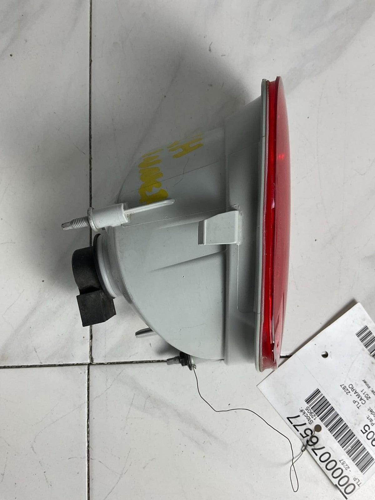 Tail Light Assembly CHEVY CAMARO Right 10 11 122