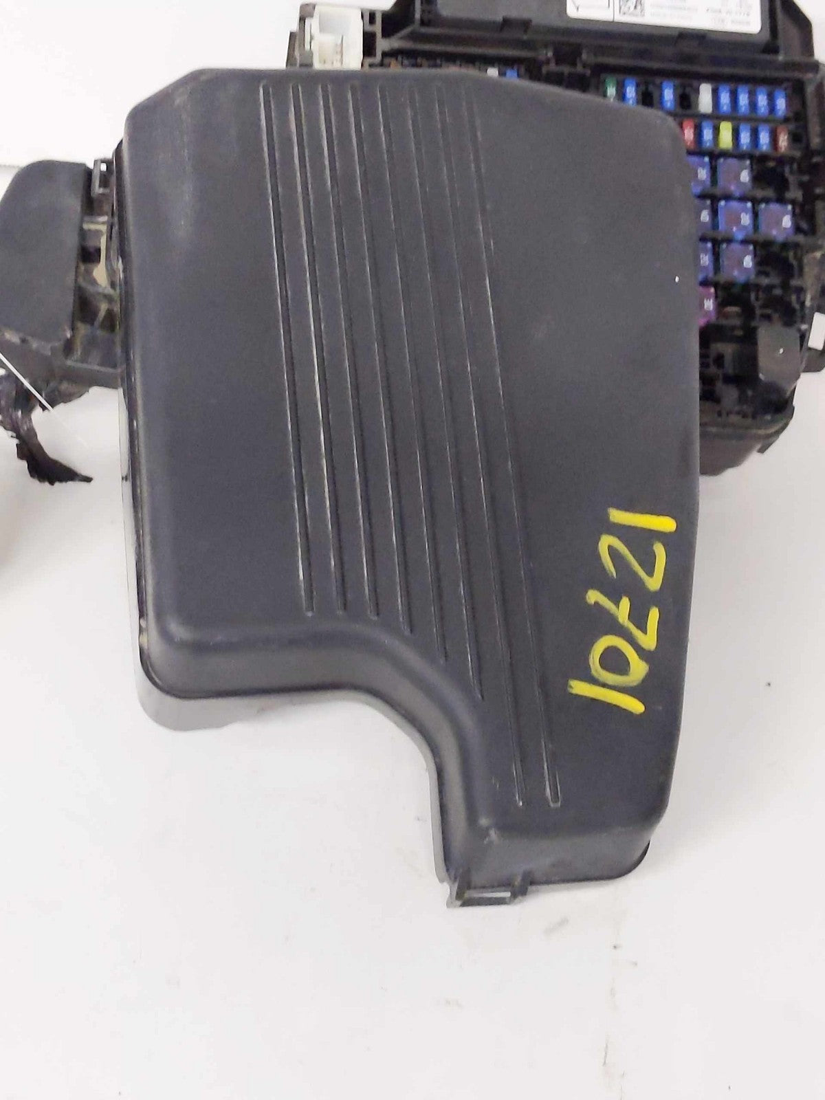 Engine Fuse Box MAZDA 6 17 18 19 20 2111