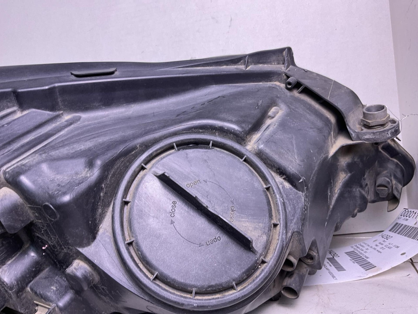 Headlamp Assembly MERCEDES E-CLASS Left 10 11 12 135