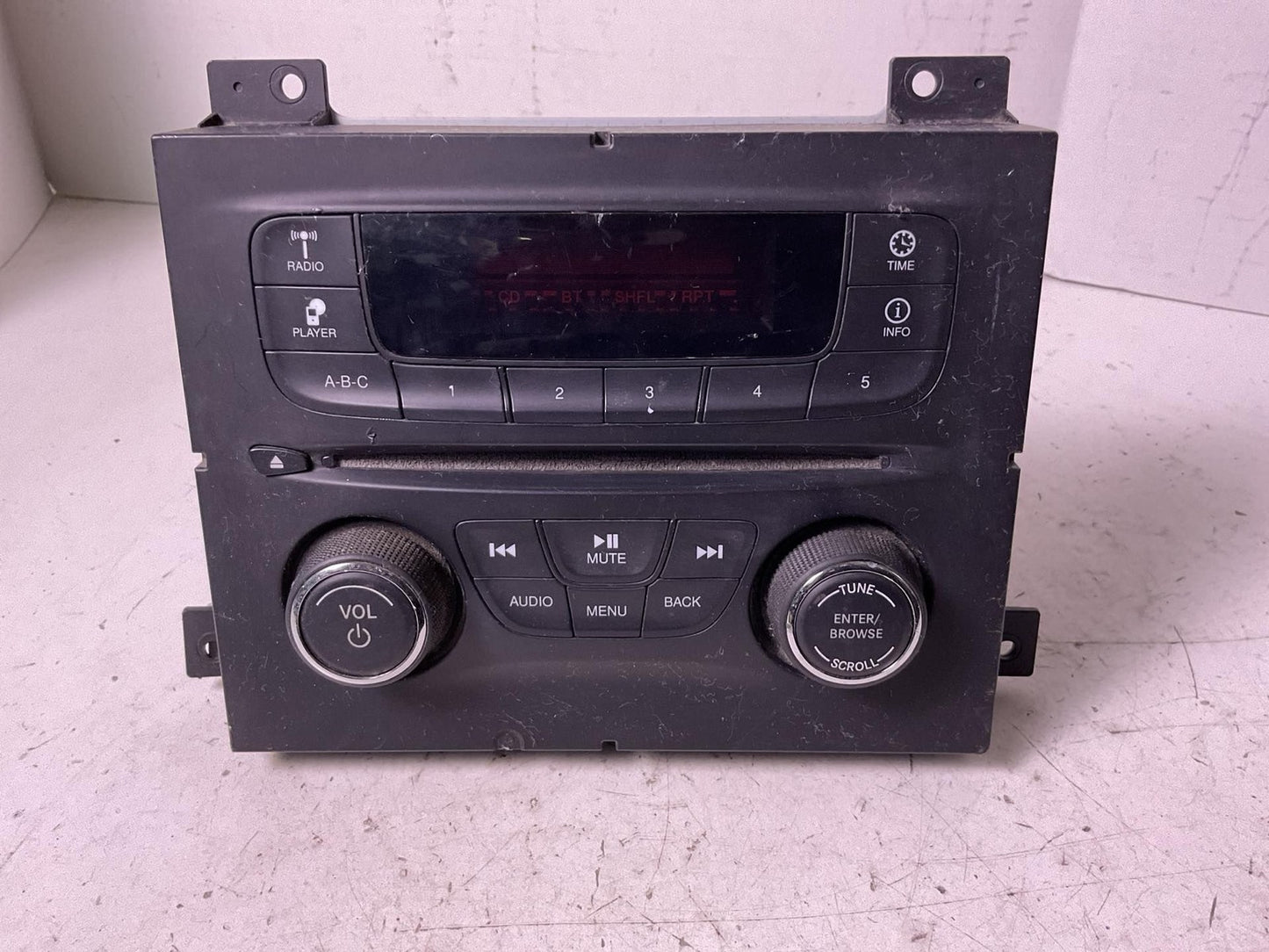 Audio & Visual Equip.(radio) DODGE DART 150