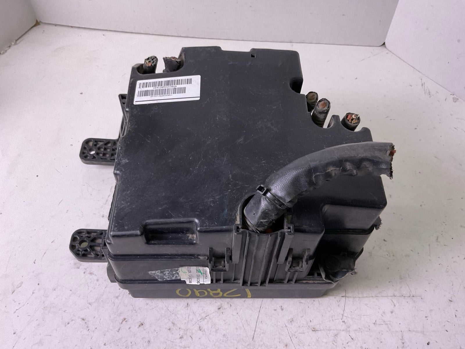 Engine Fuse Box KIA SORENTO 11 12 130