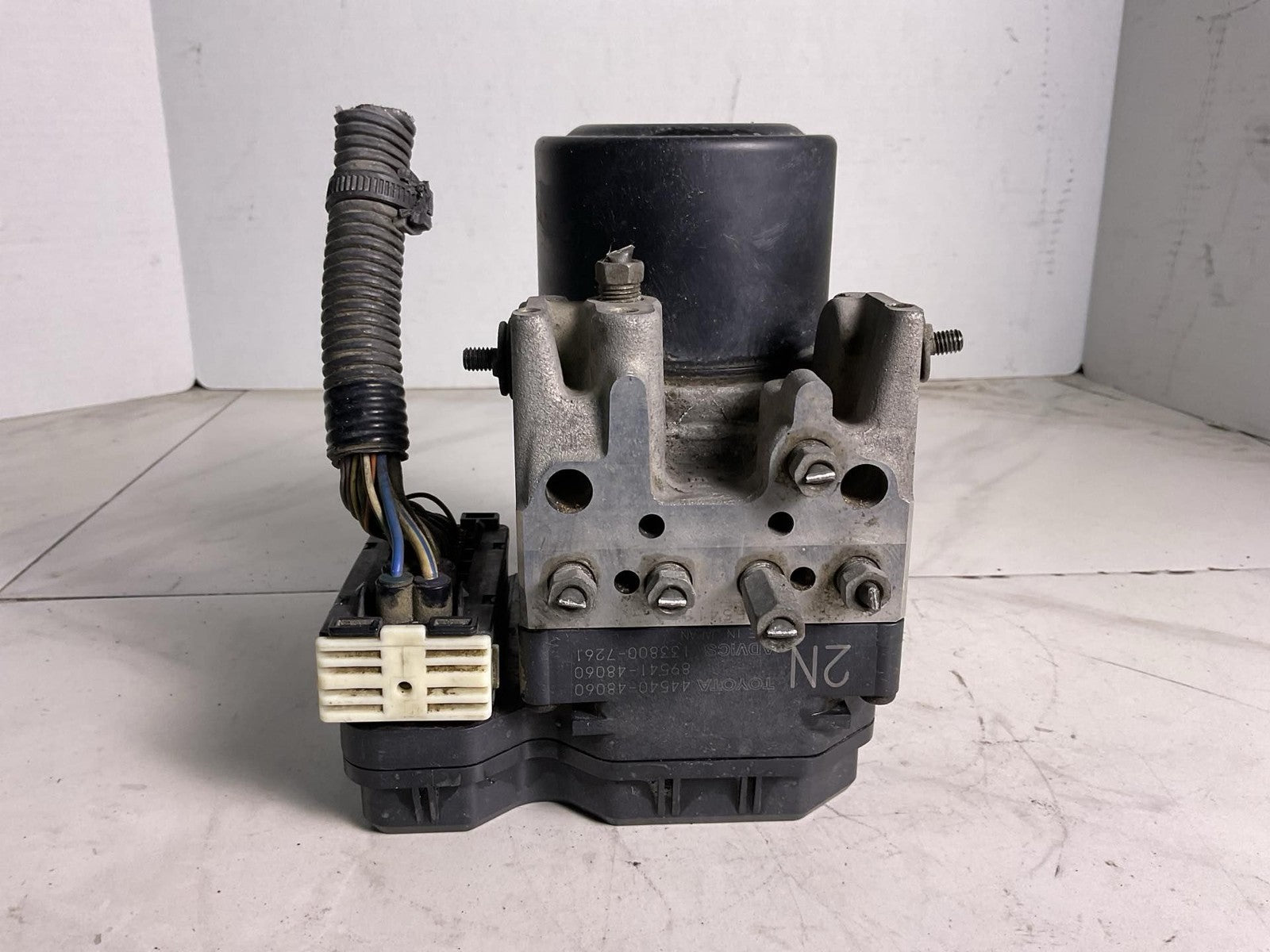 Anti-lock Brake Parts LEXUS RX330 04 05 062