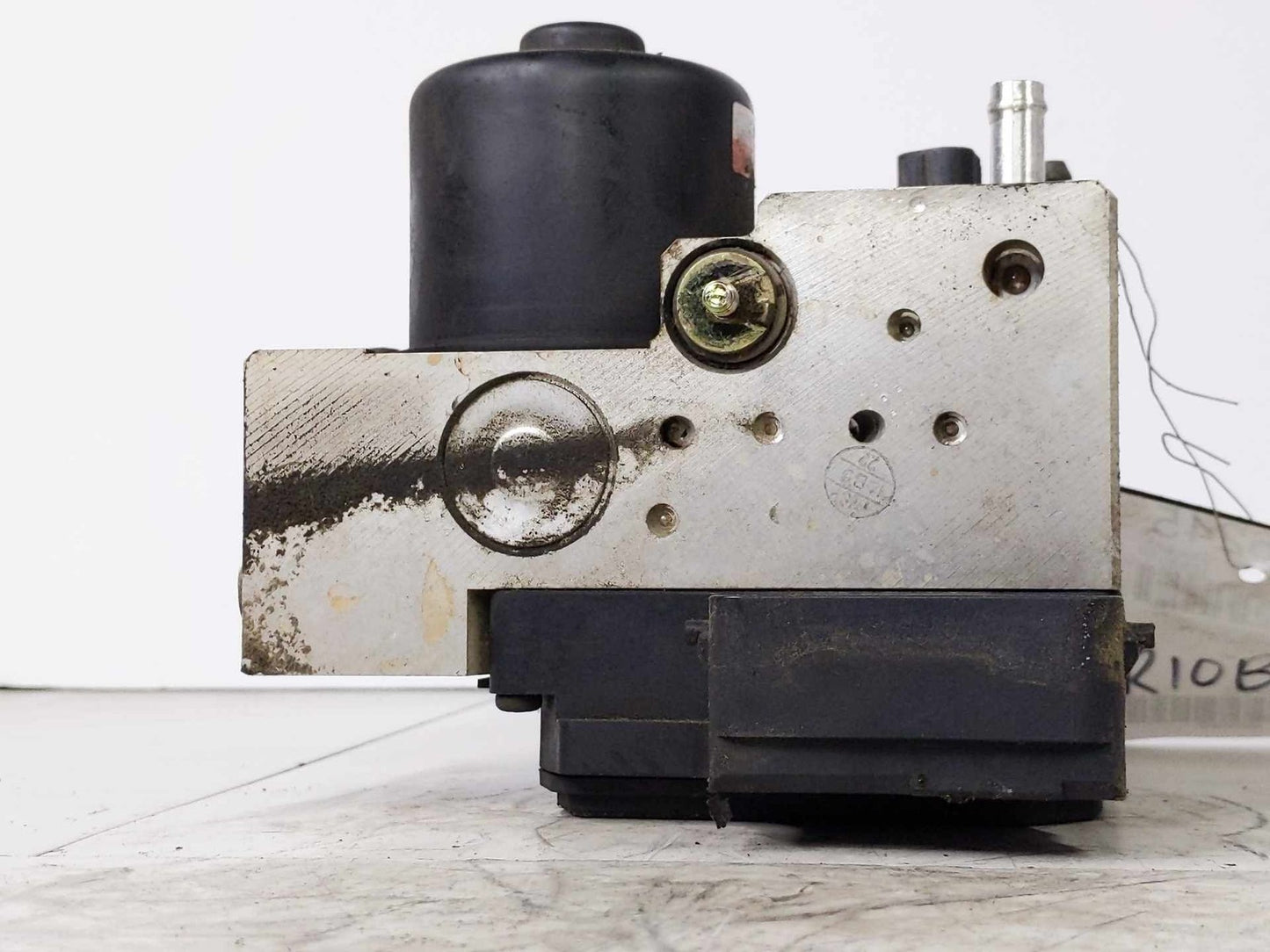 Anti-Lock Brake Pump Module Control Assembly Fr 2001 2002 2003 TOYOTA HIGHLANDER0