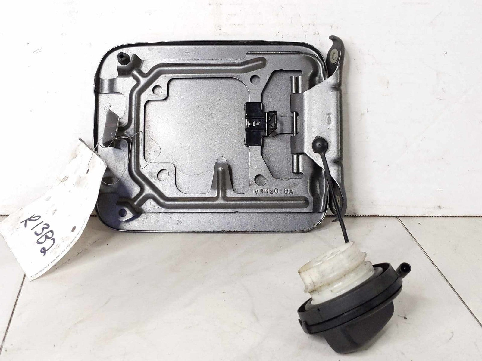 Fuel Tank Door NISSAN VERSA 12 13 14 15 16 17 18 191