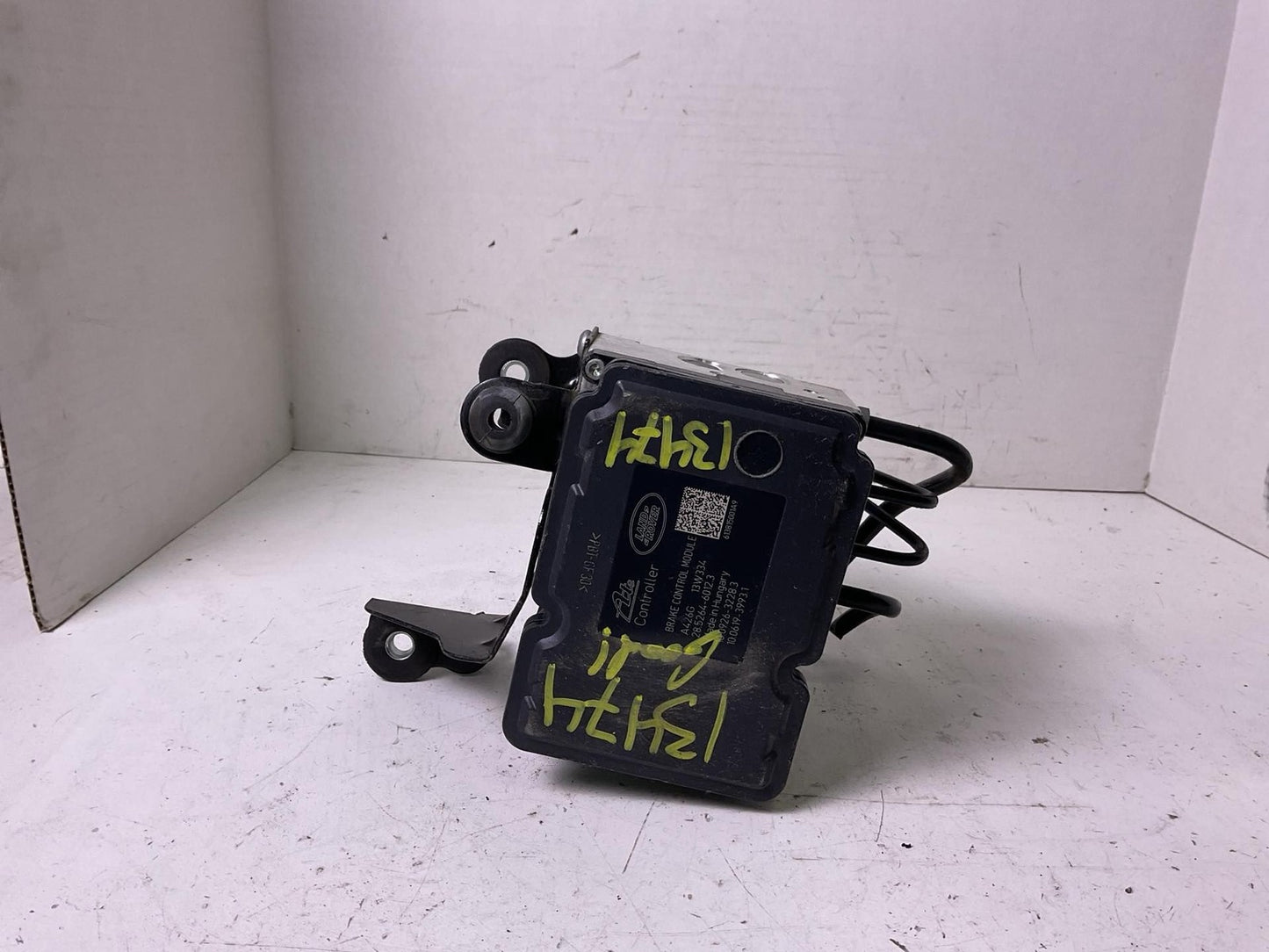 Anti-lock Brake Parts RANGE ROVER EVOQUE 12 135