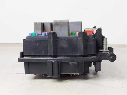 Engine Fuse Box CADILLAC ESCALADE 03 04 05 063