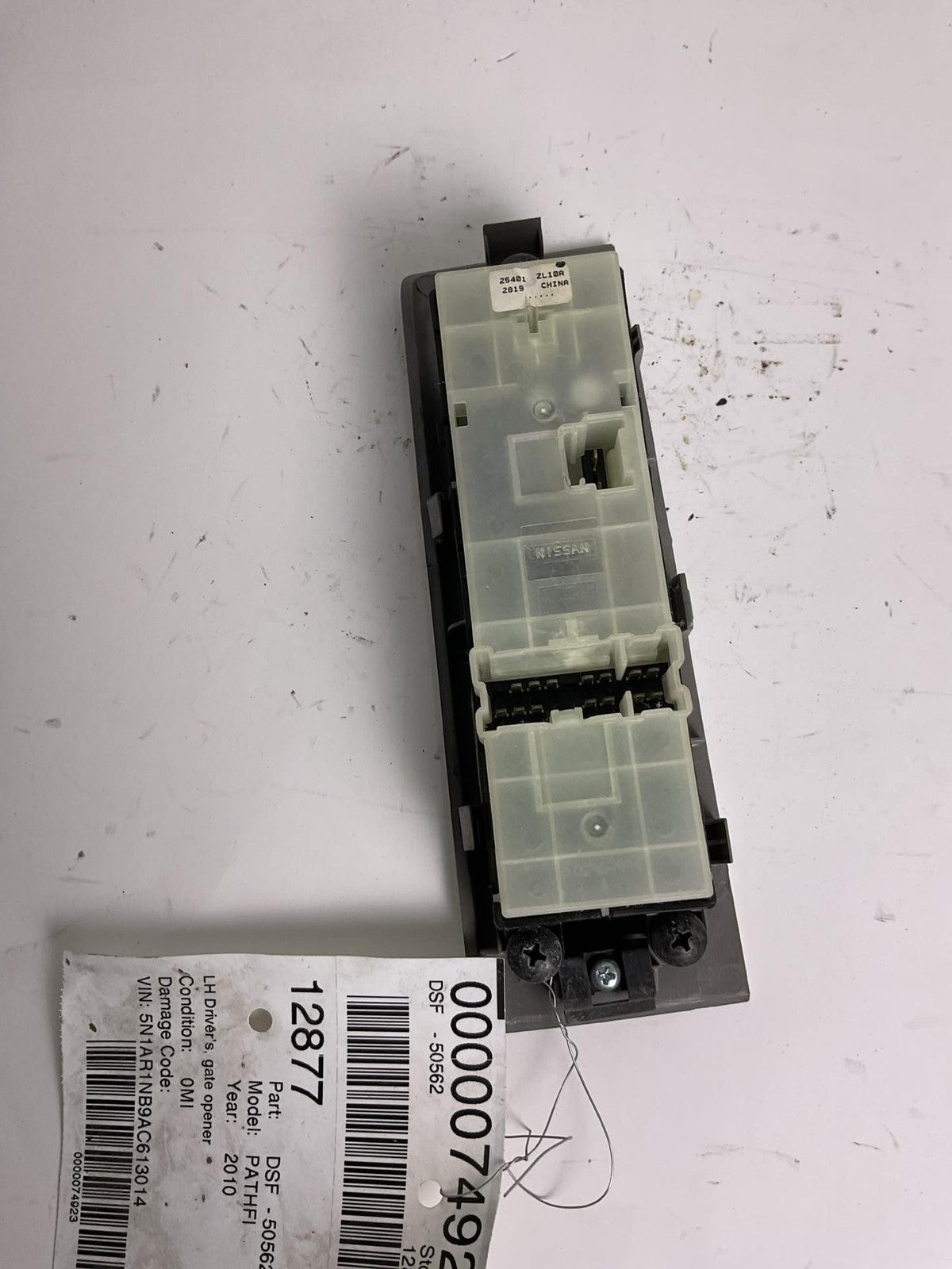 Door Switch Front NISSAN PATHFINDER 08 09 10 11 122