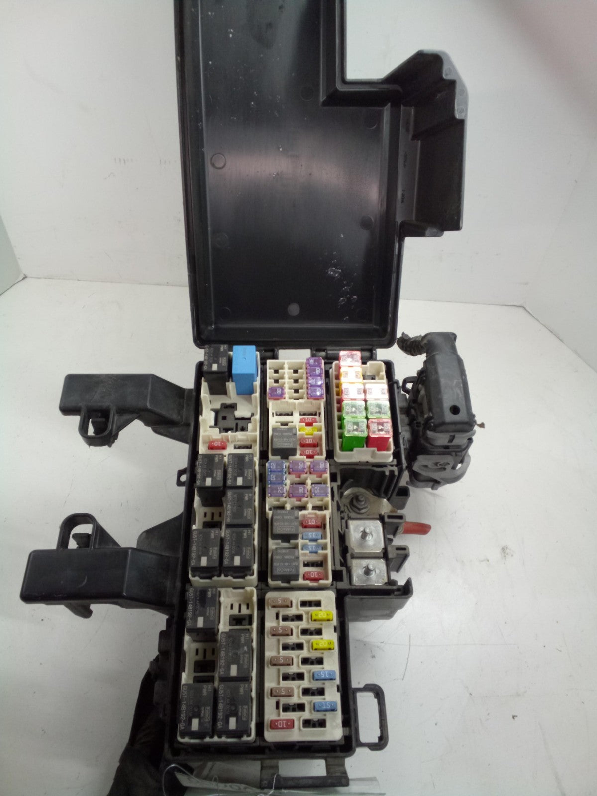 Engine Fuse Box FORD MUSTANG 207