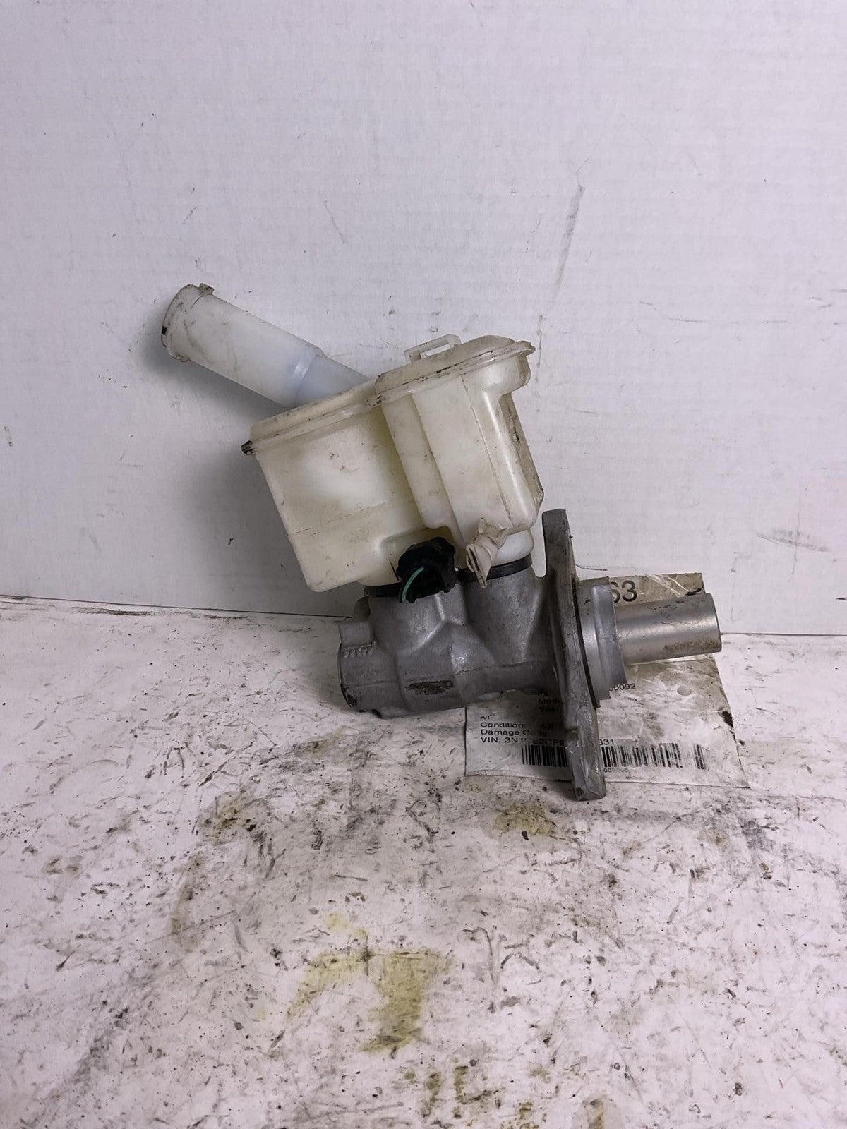 Master Cylinder NISSAN VERSA 12 13 14 15 16 17 18 190