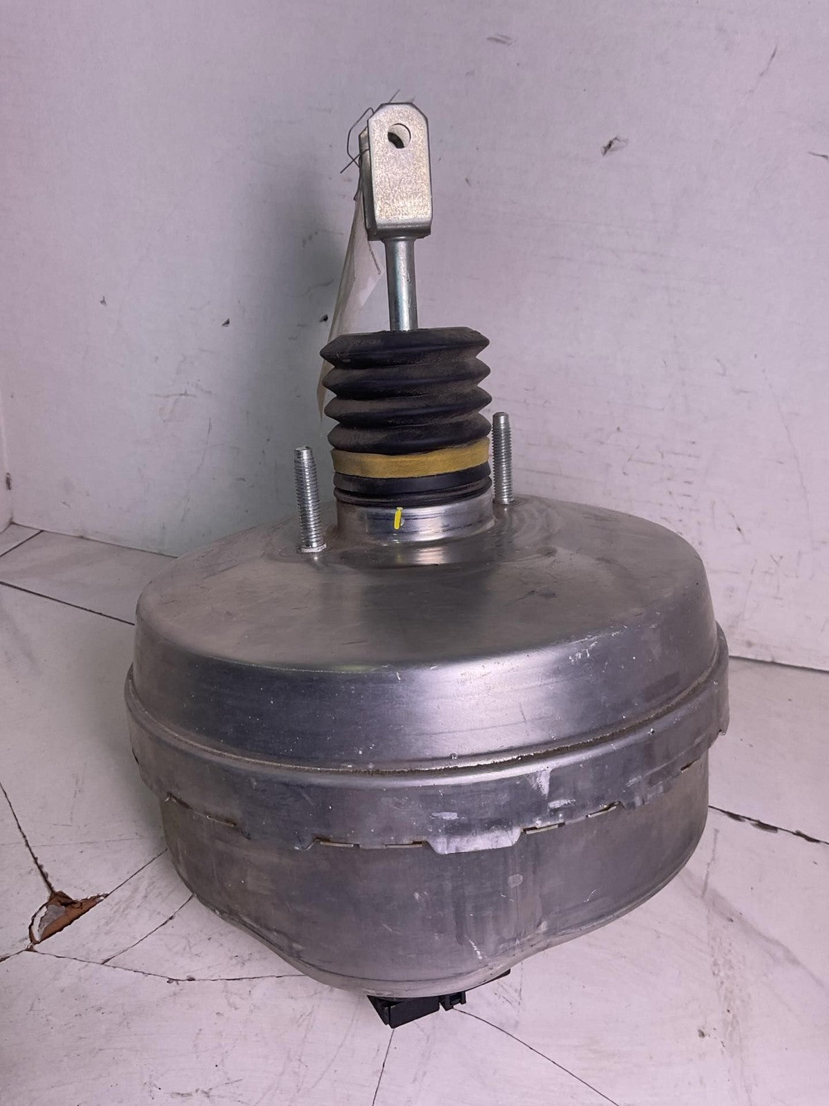 Power Brake Booster MERCEDES C-CLASS 15 16 17 180