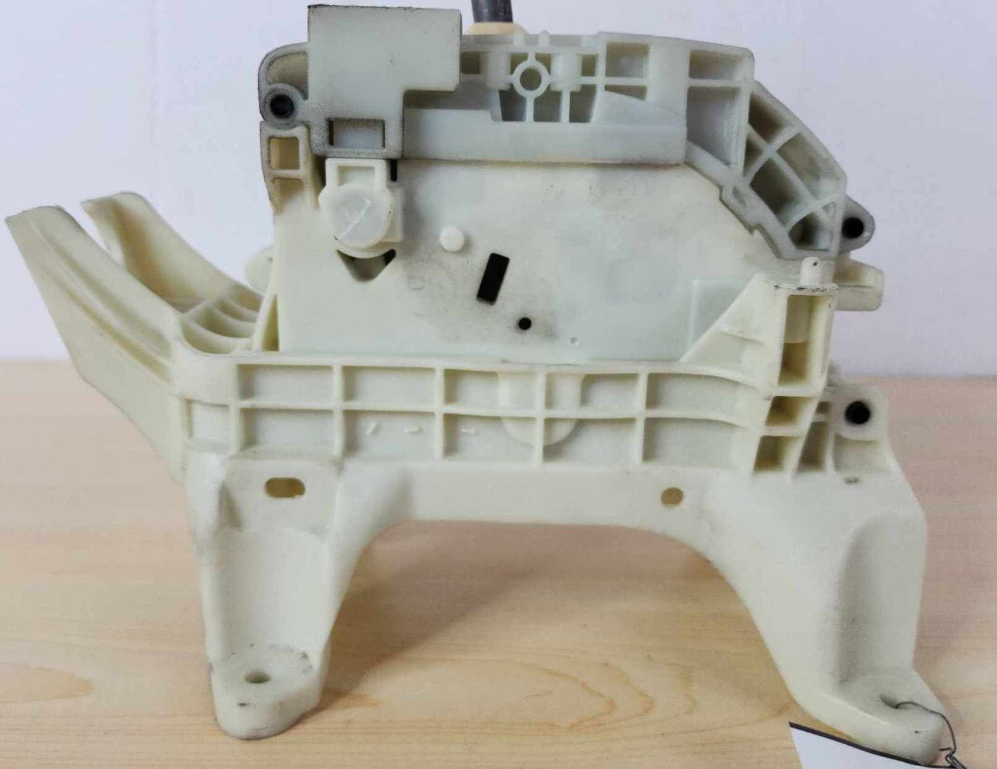 Floor Shifter HYUNDAI ELANTRA 17 18 19 205