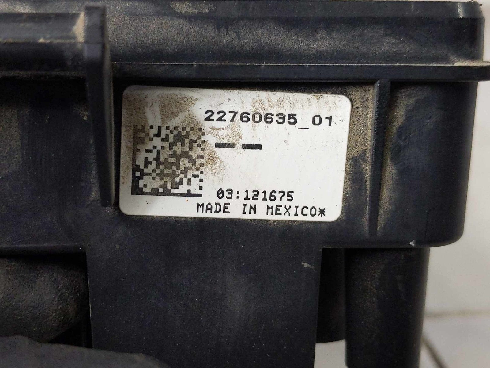 Engine Fuse Box CHEVY CAMARO 12 13 14 156