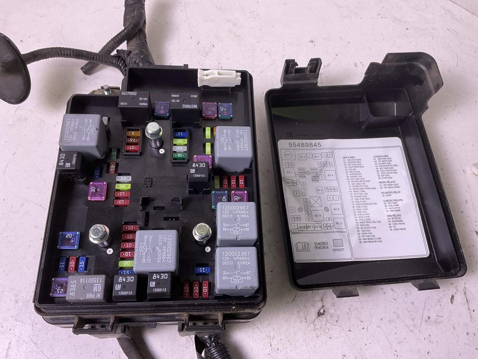 Engine Fuse Box CHEVY SONIC 12 134