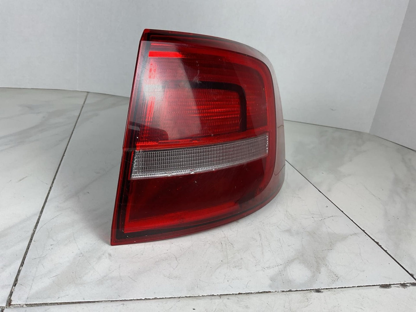 Tail Light Assembly JETTA EXCEPT GLI Right 15 161
