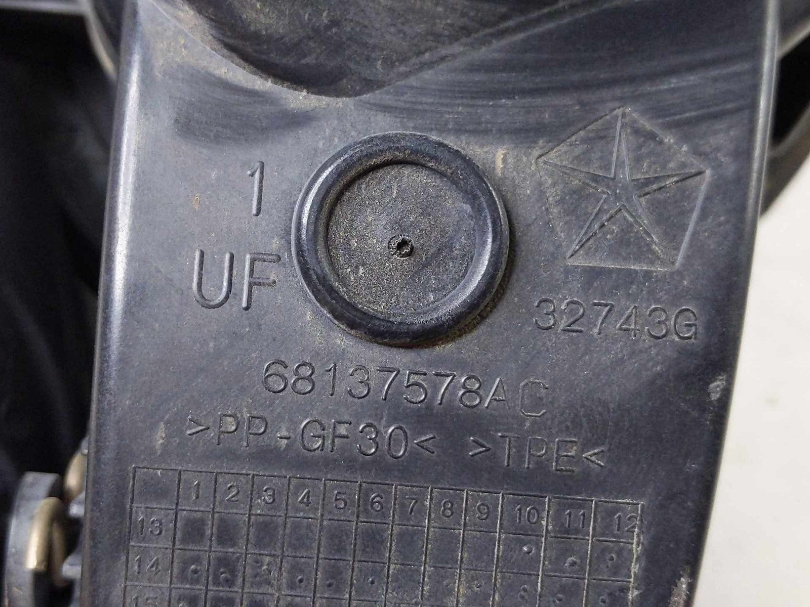 Fuel Tank Door CHRYSLER 200 15 16 177