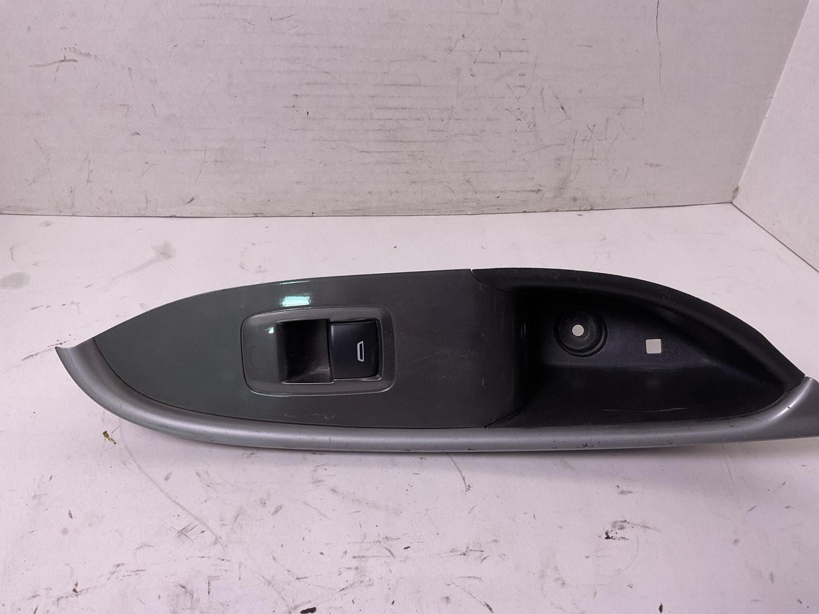 Door Switch Front CHEVY MALIBU 170