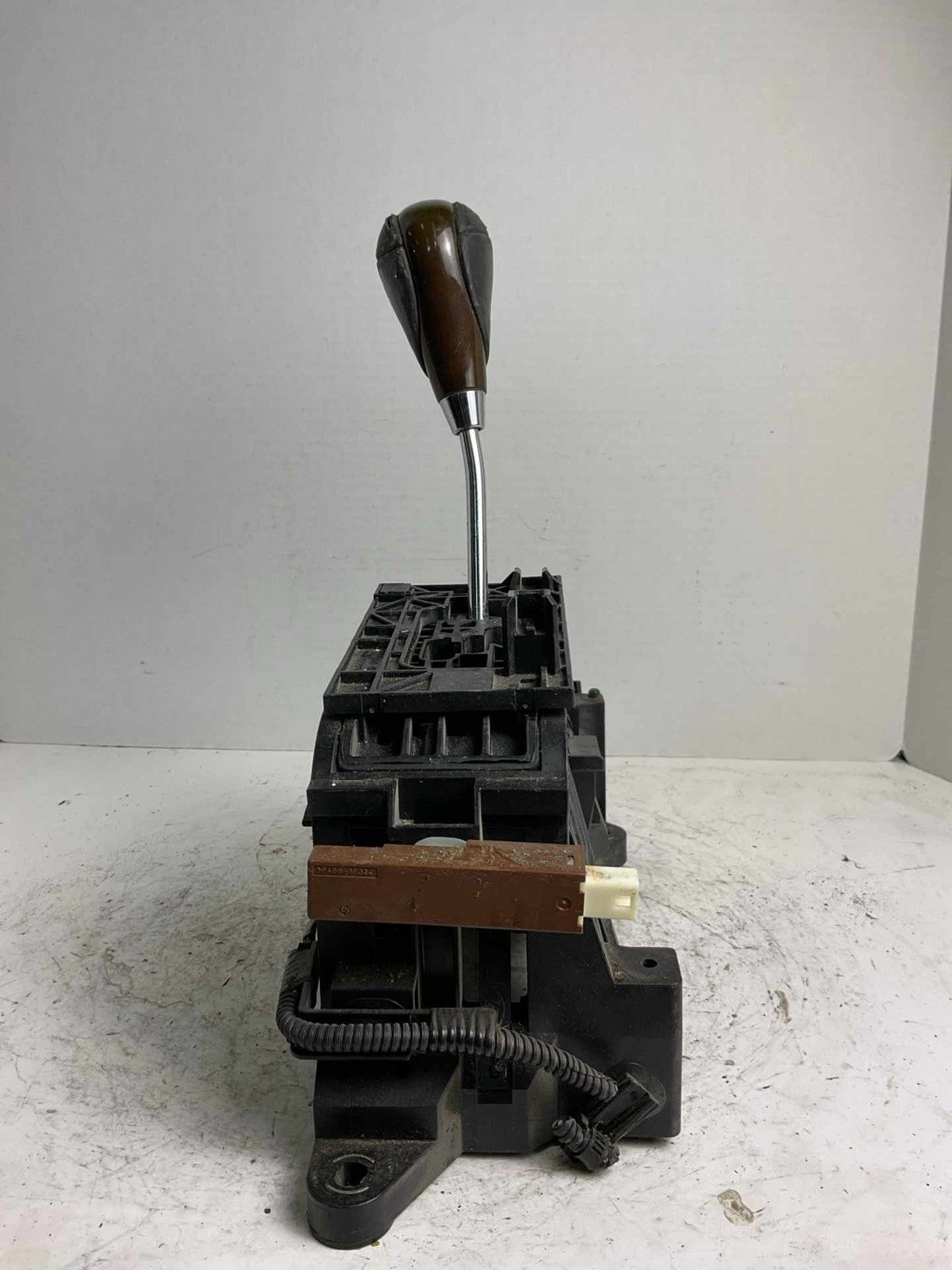 Automatic Transmission Floor Gear Shifter Assembly For 2013-2015 LEXUS ES3500