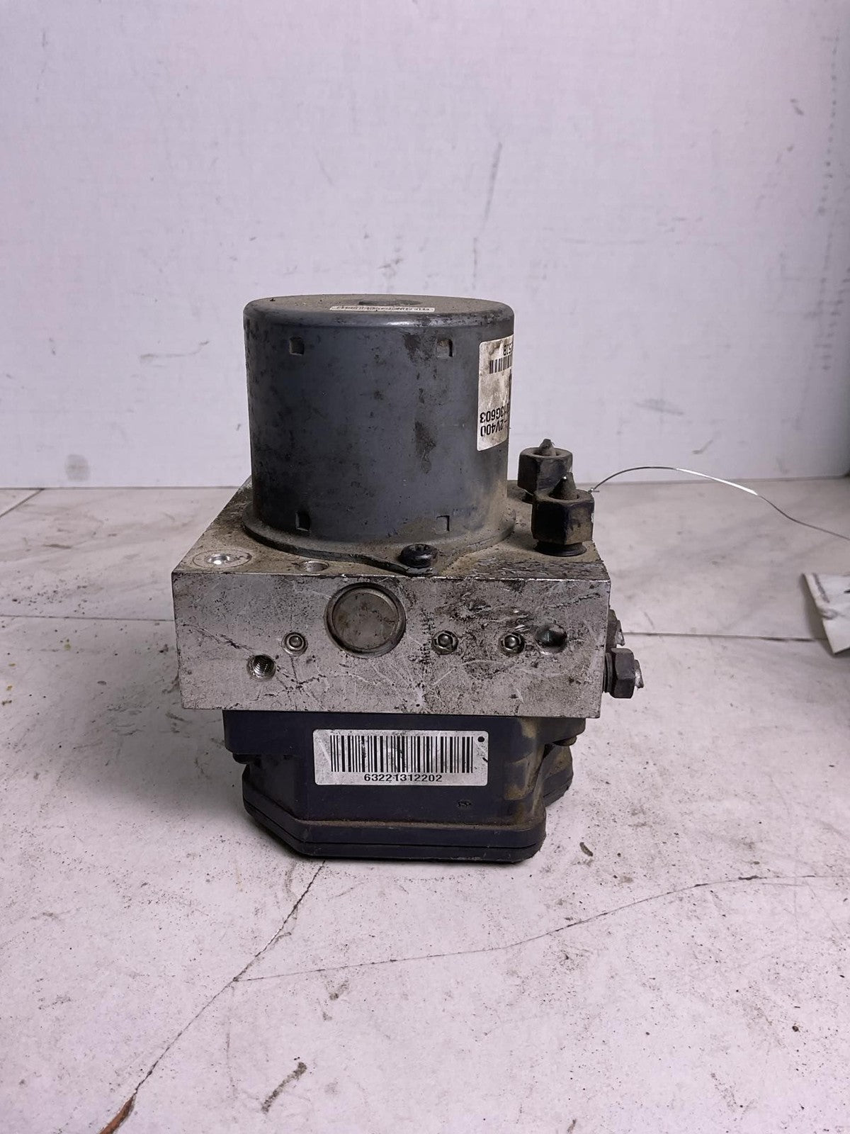 Anti-lock Brake Parts HYUNDAI VELOSTER 12 132