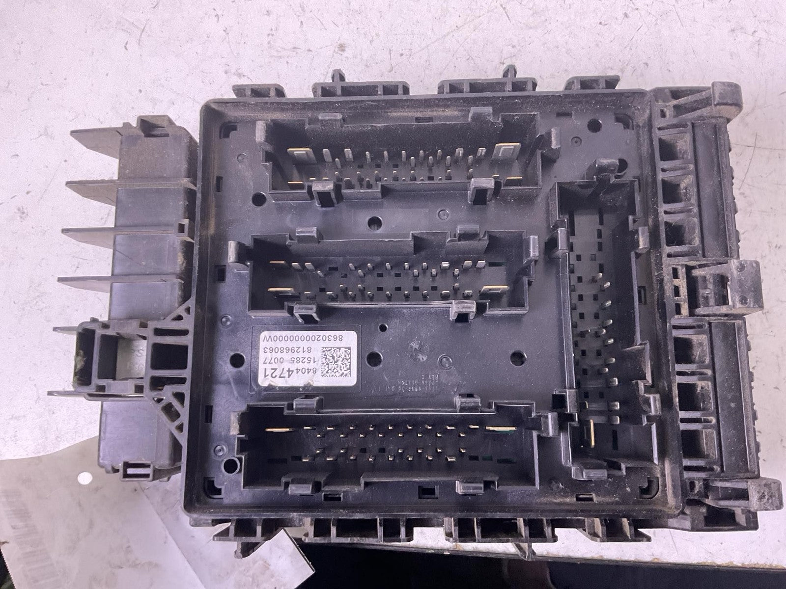 Engine Fuse Box CHEVY CAMARO 16 173