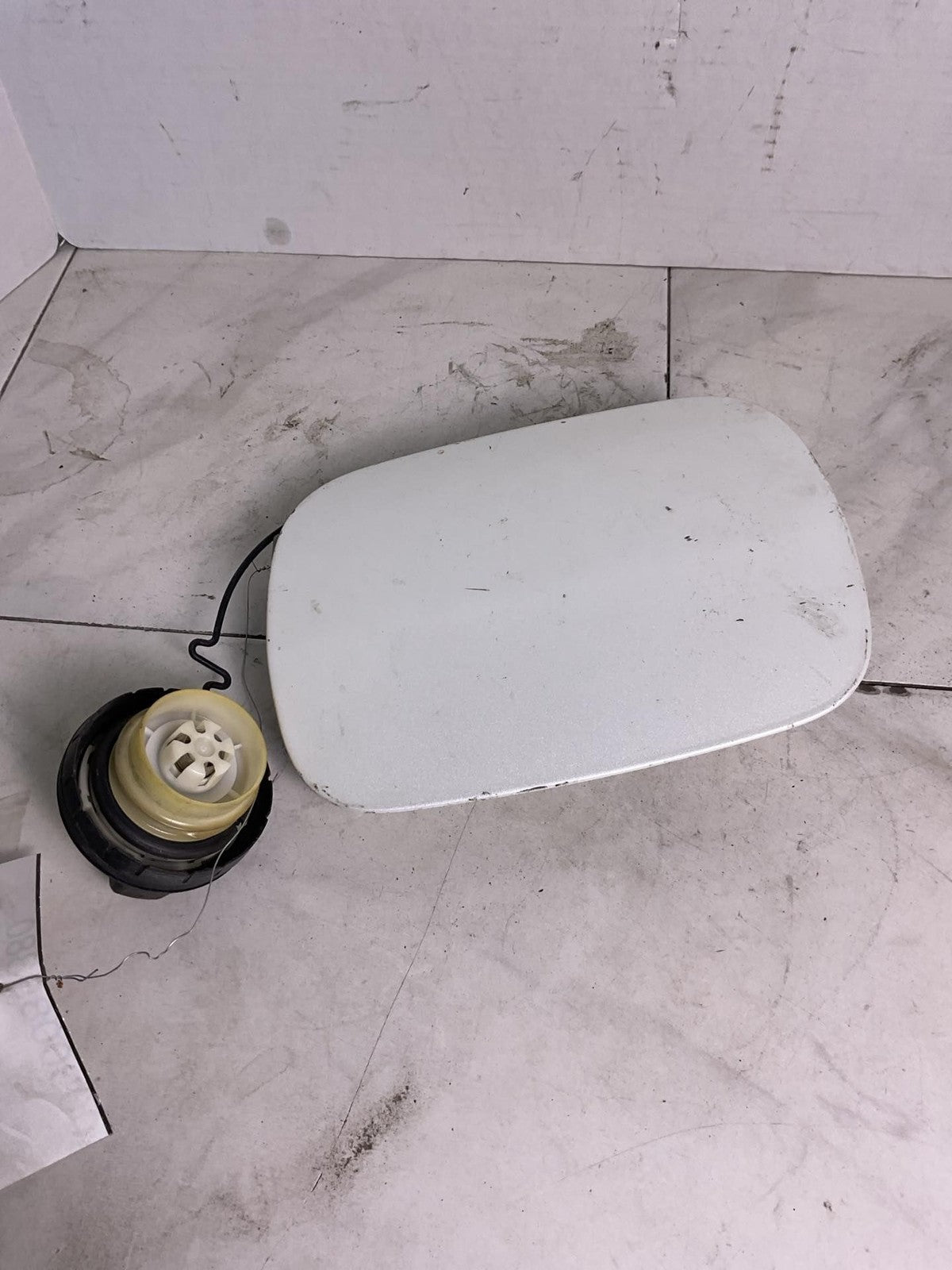 Fuel Tank Door LEXUS GS350 07 08 09 10 110