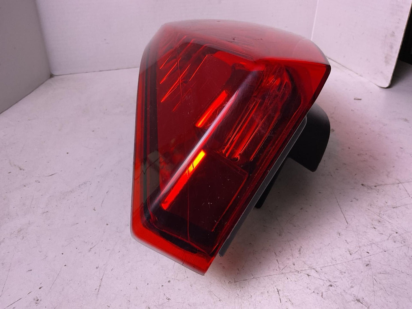 Tail Light Assembly CADILLAC CTS Right 08 09 10 11 12 13 141