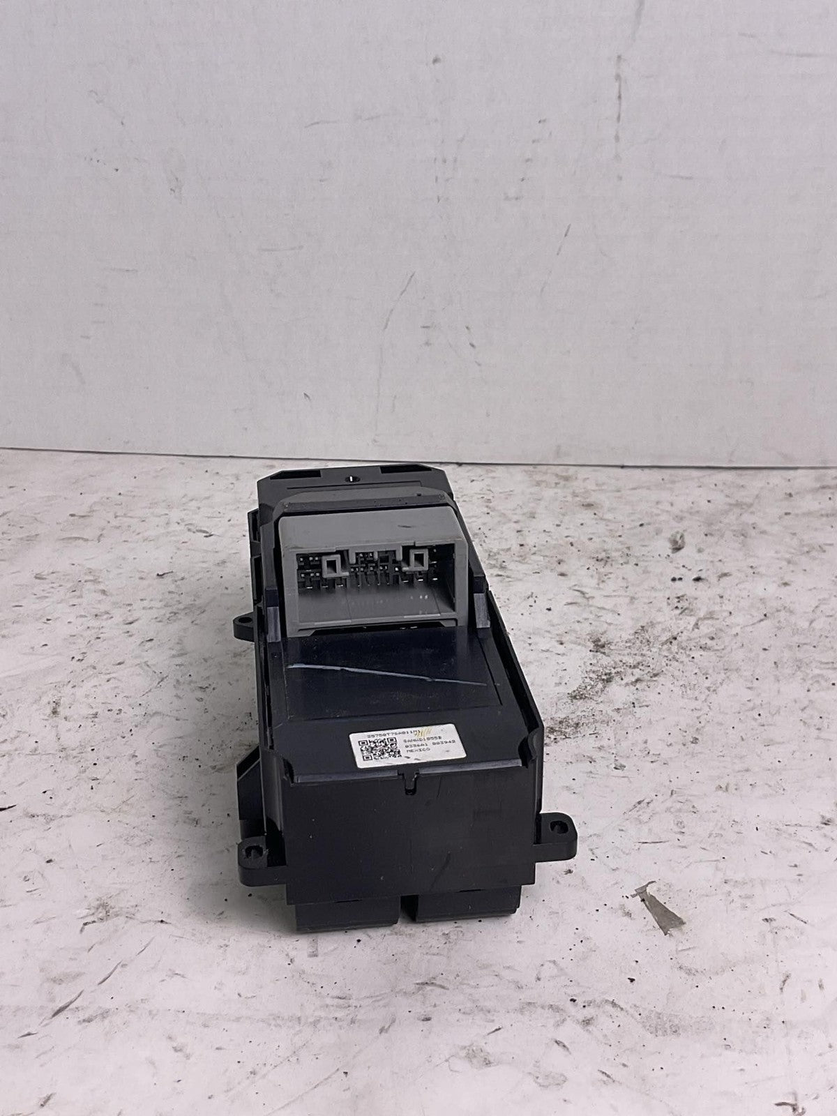 Door Switch Front HONDA HRV 16 17 18 19 20 21 224