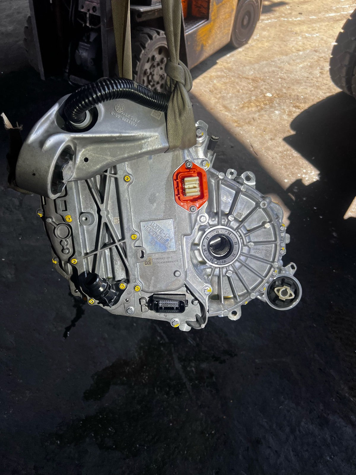 2024-2025 Tesla Model 3 Long Range AWD Front Drive Unit Motor OEM Low Mileage3