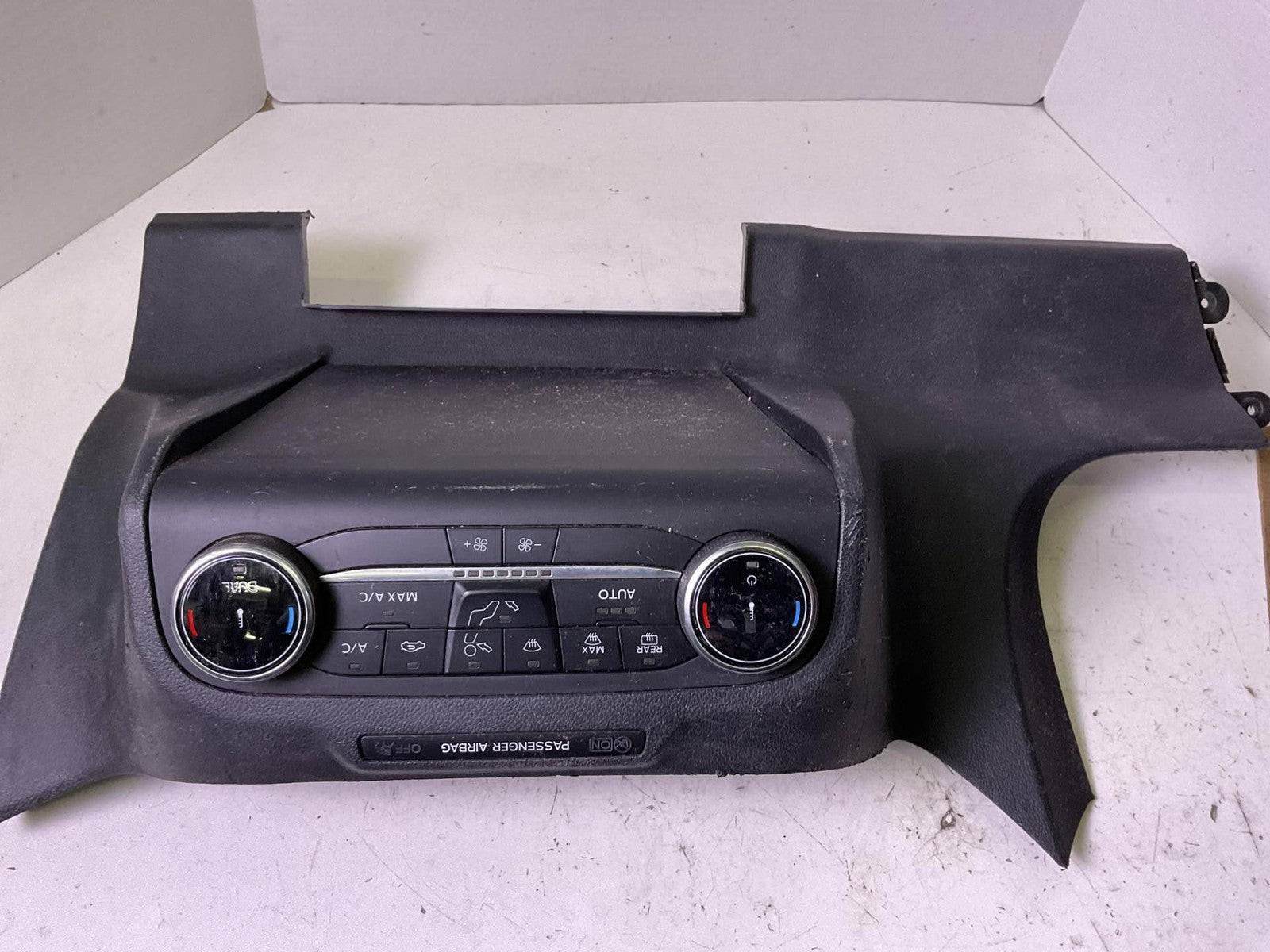 Heater A/c Control FORD ESCAPE 22 23 245